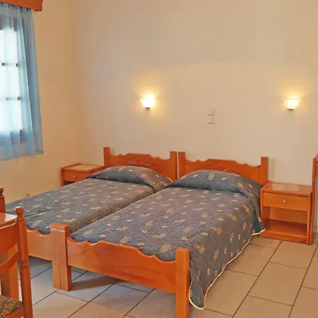 Guest house Karabatsis 2*